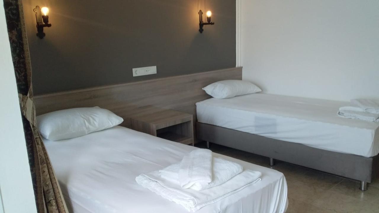 Hotel Leon Fokaja Zewnętrze zdjęcie